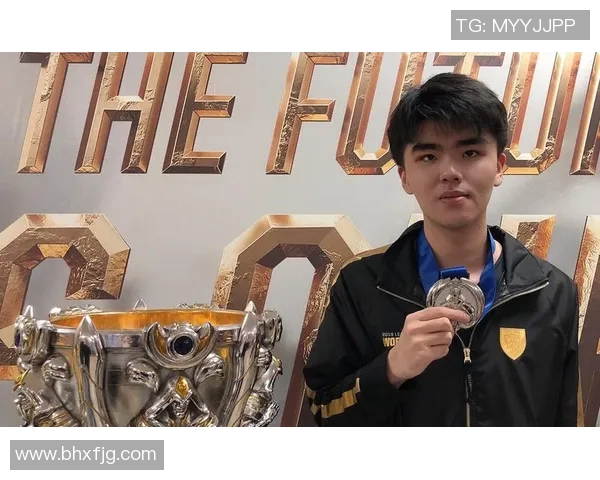 权威发布英雄联盟最新实力榜单揭示顶尖战队与选手表现