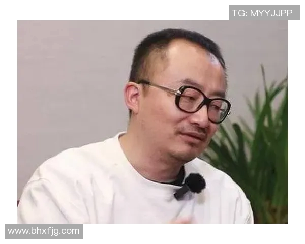 杨磊专访:从青涩少年到足球明星的成长之路回顾 杨磊专访:从青涩少年到足球明星的成长之路回顾