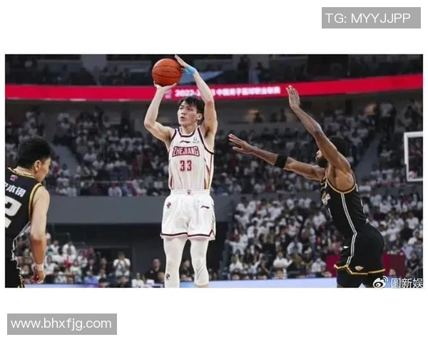 吴前:从篮球场上的领袖到生活中的榜样,探寻他的成长与奋斗之路 吴前:从篮球场上的领袖到生活中的榜样,探寻他的成长与奋斗之路