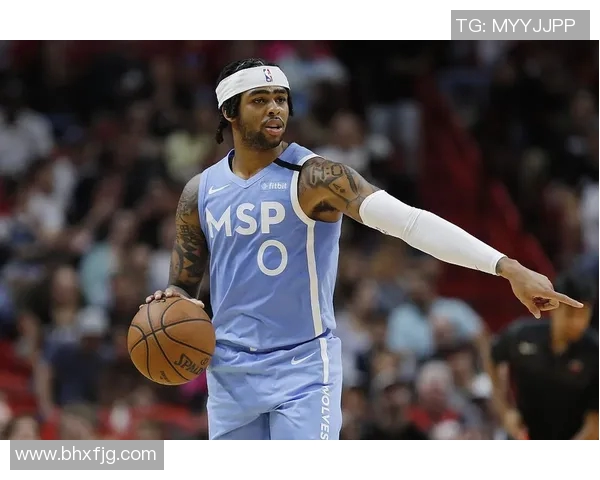 湖人对阵火箭第四场激战回顾球星表现与战术分析全景呈现