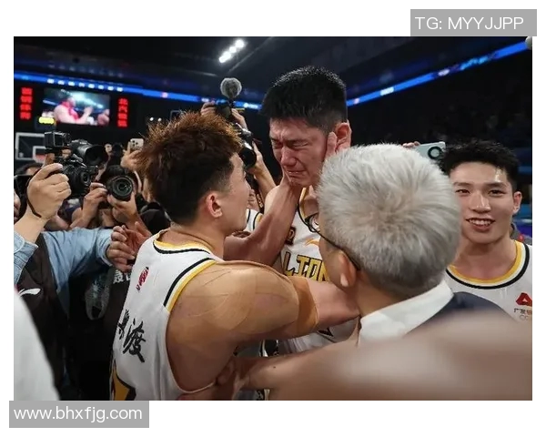 胡金秋：从青涩新星到CBA赛场的闪耀巨星之路