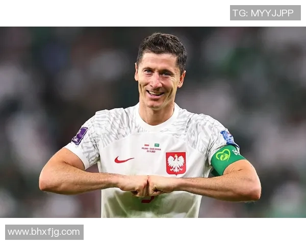 莱万重返老东家首秀引发拜仁球迷愤怒声讨称其忘恩负义