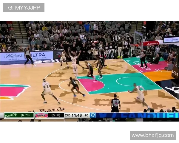 马刺与鹈鹕激战正酣现场直播全程回顾与精彩瞬间分析